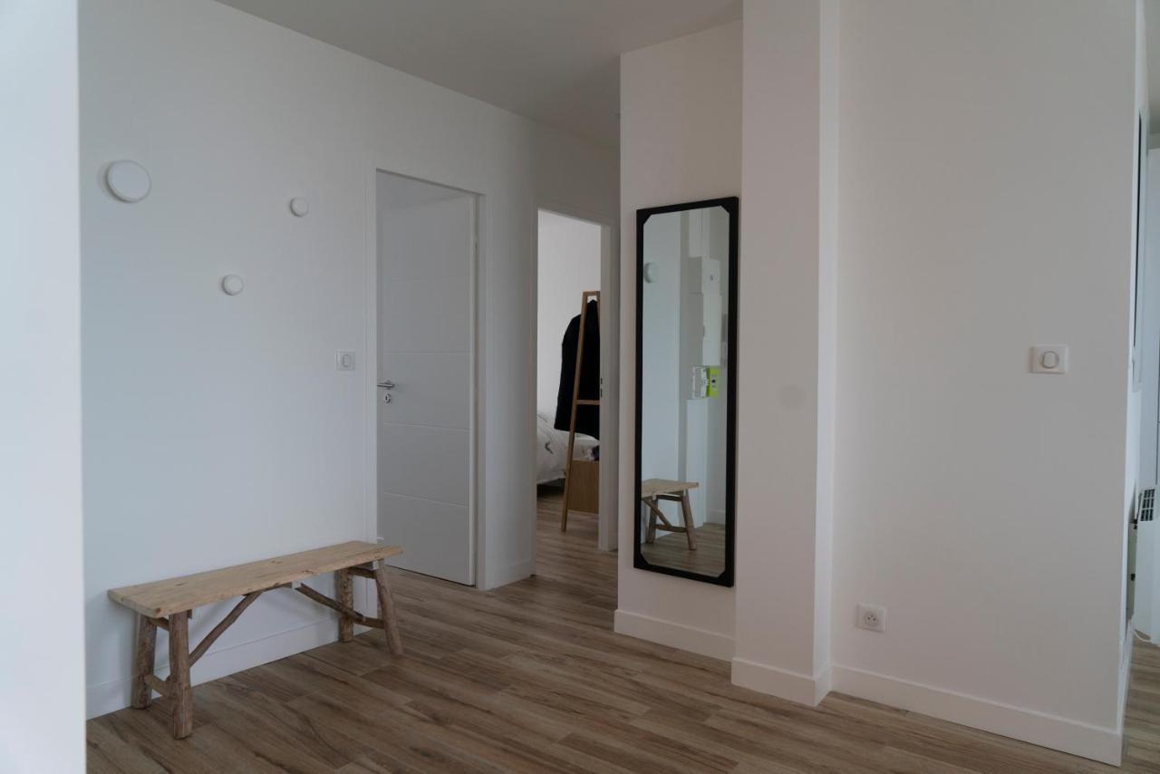 Face A La Appartement *